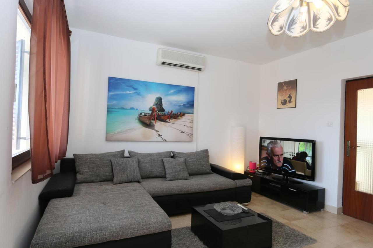 Apartment Lidija Šilo Dış mekan fotoğraf